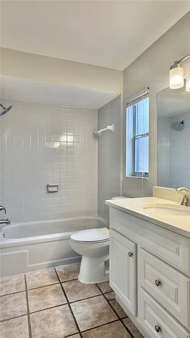 2744 MIDDLE STREET, Orlando, FL 32807