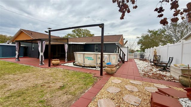 2744 MIDDLE STREET, Orlando, FL 32807