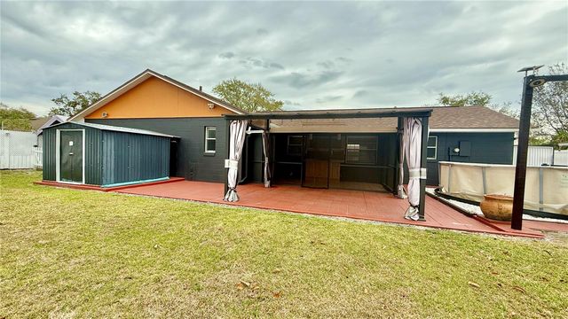 2744 MIDDLE STREET, Orlando, FL 32807