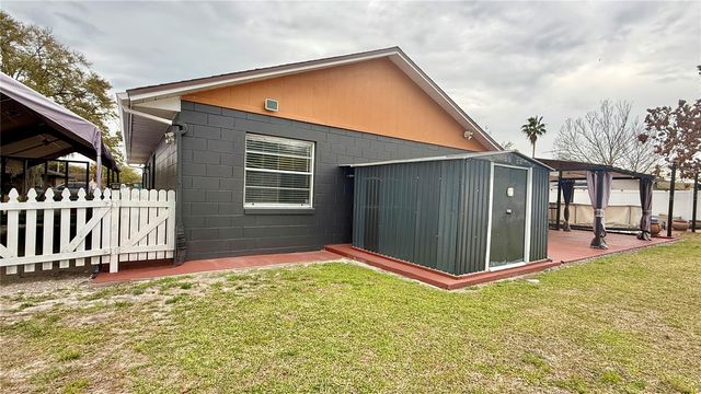 2744 MIDDLE STREET, Orlando, FL 32807
