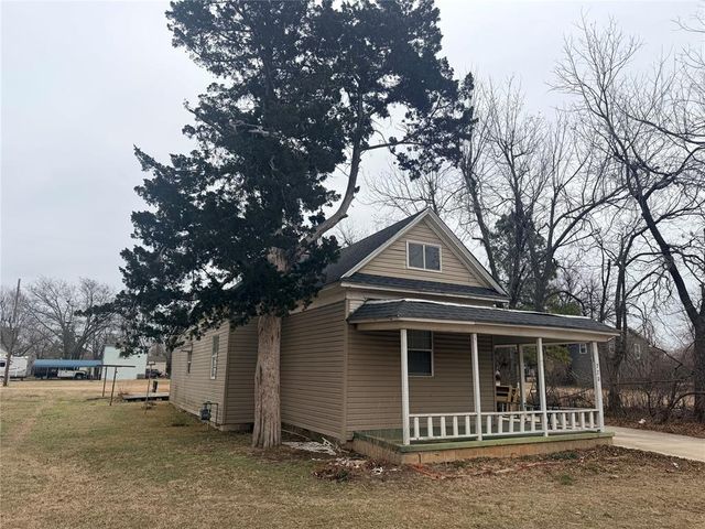 720 N Boulevard Street, Edmond, OK 73034