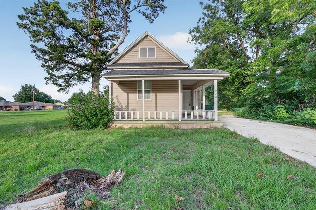 720 N Boulevard Street, Edmond, OK 73034