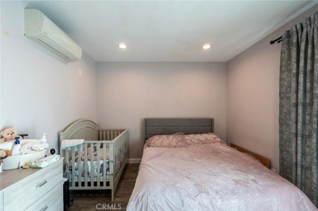 7647 Amestoy Avenue, Van Nuys, CA 91406