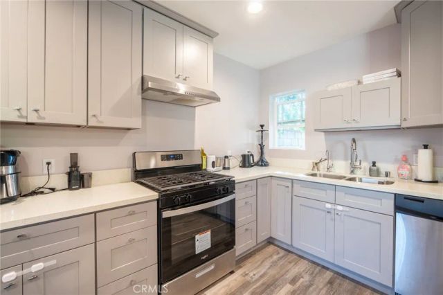 7647 Amestoy Avenue, Van Nuys, CA 91406