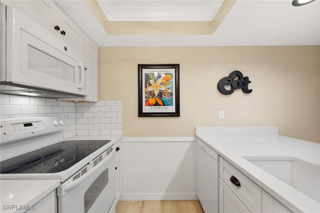 5220 Bonita Beach RD SW 111, Bonita Springs, FL 34134