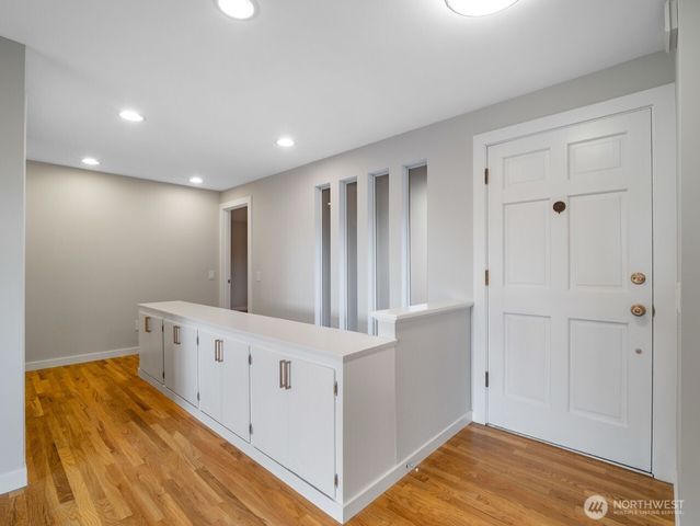 2317 137th Place SE, Bellevue, WA 98005