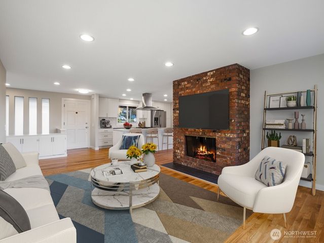 2317 137th Place SE, Bellevue, WA 98005