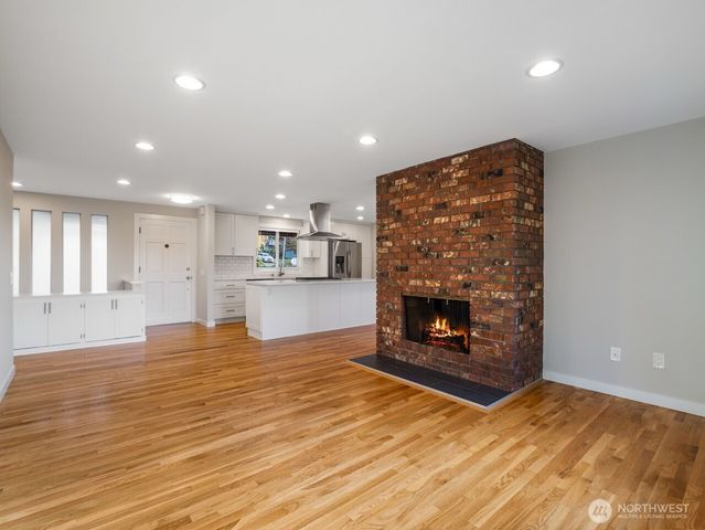 2317 137th Place SE, Bellevue, WA 98005