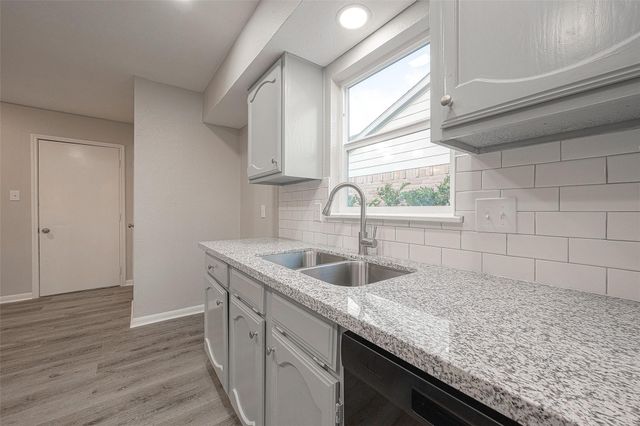 15638 Schumann Lane, Houston, TX 77083