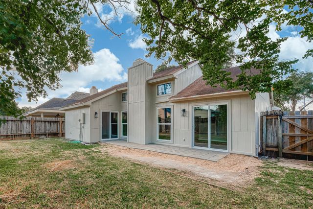 15638 Schumann Lane, Houston, TX 77083