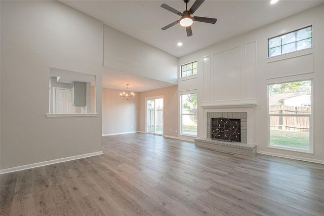 15638 Schumann Lane, Houston, TX 77083