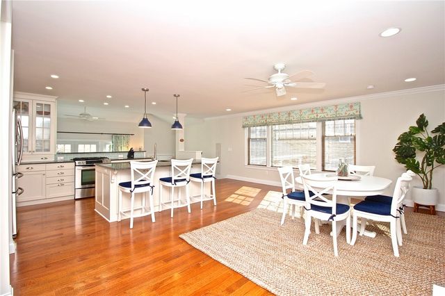 190 Coggeshall Avenue, Newport, RI 02840