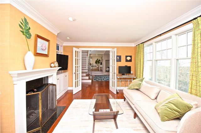 190 Coggeshall Avenue, Newport, RI 02840