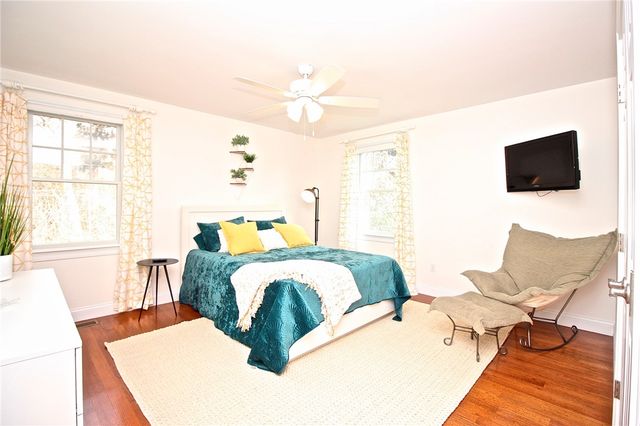 190 Coggeshall Avenue, Newport, RI 02840