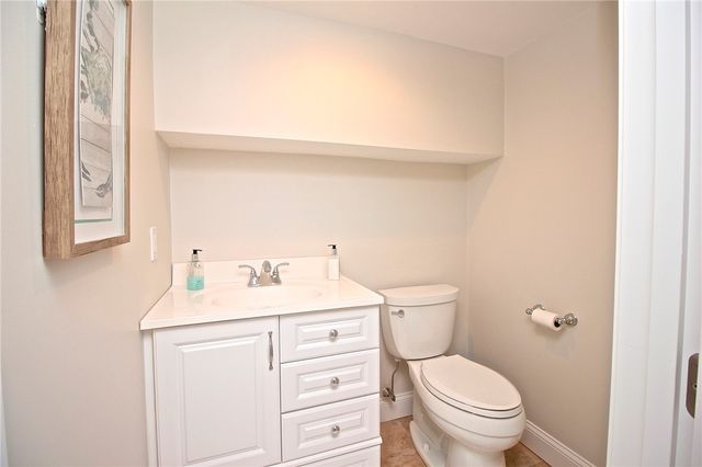 190 Coggeshall Avenue, Newport, RI 02840
