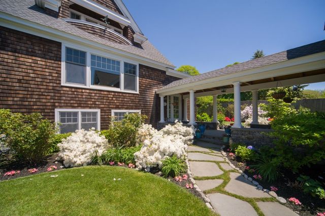 190 Coggeshall Avenue, Newport, RI 02840