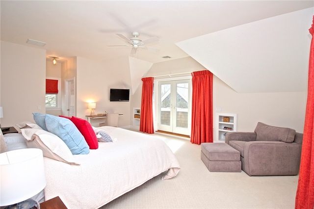 190 Coggeshall Avenue, Newport, RI 02840