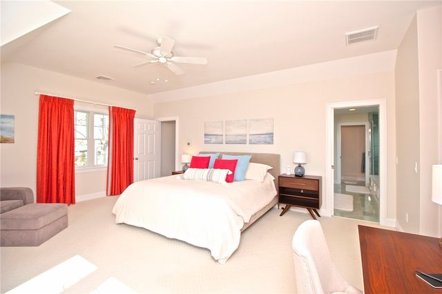 190 Coggeshall Avenue, Newport, RI 02840