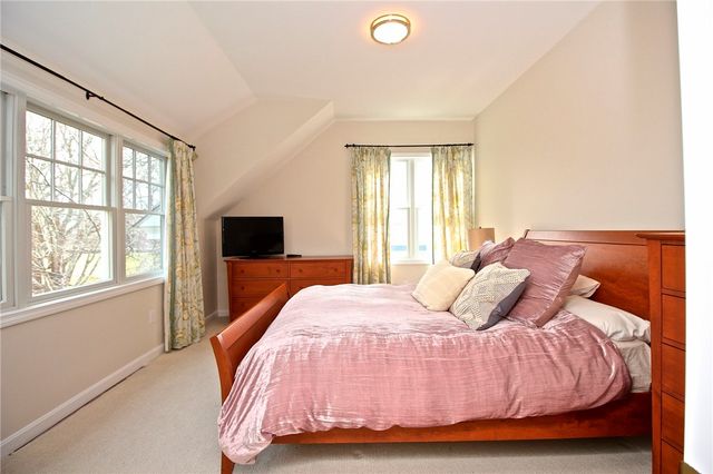 190 Coggeshall Avenue, Newport, RI 02840