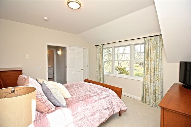 190 Coggeshall Avenue, Newport, RI 02840