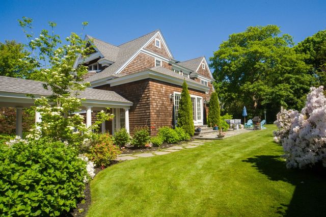 190 Coggeshall Avenue, Newport, RI 02840