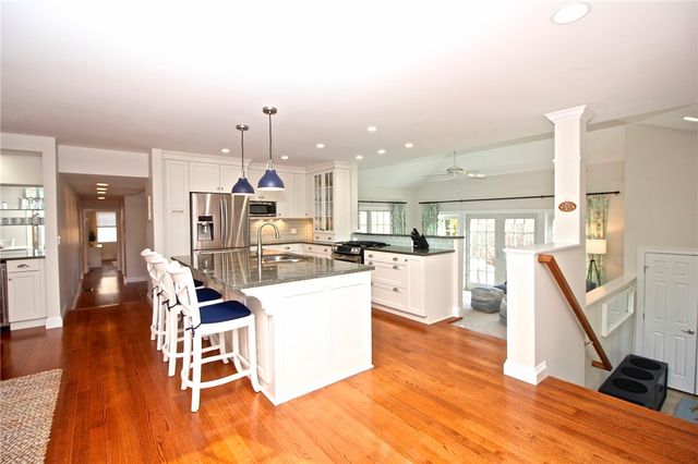 190 Coggeshall Avenue, Newport, RI 02840