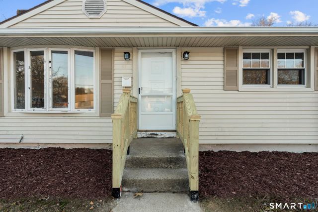 51 Dydo Drive, Montville, CT 06382