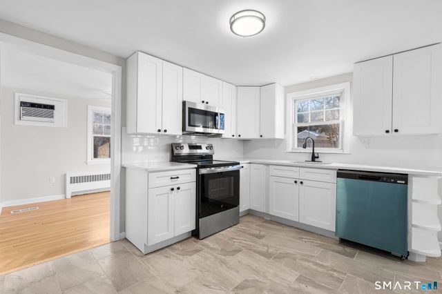 51 Dydo Drive, Montville, CT 06382