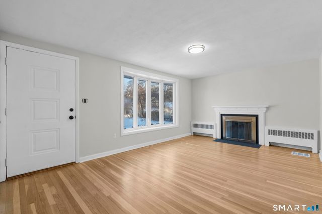 51 Dydo Drive, Montville, CT 06382