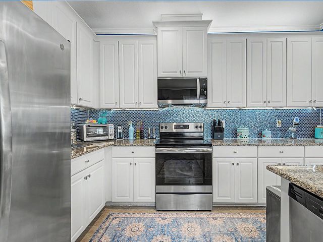 30959 PARROT REEF COURT, Wesley Chapel, FL 33545