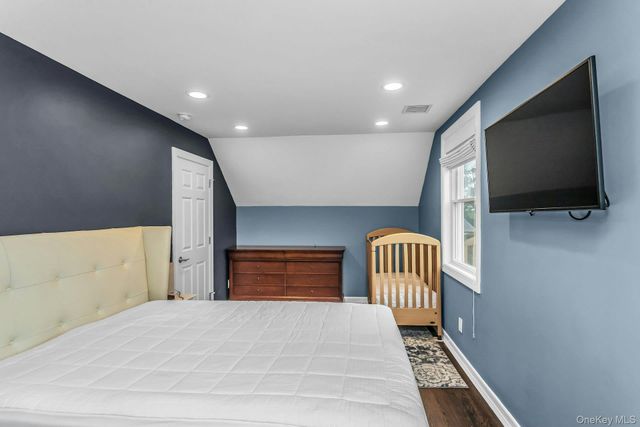 34 Preston Street, Port Washington, NY 11050