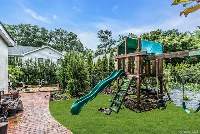 34 Preston Street, Port Washington, NY 11050