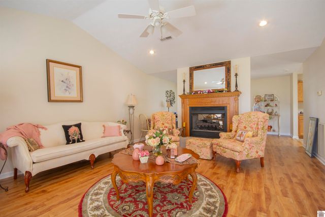 1532 State Route 58 W, Clinton, KY 42031