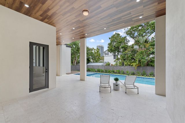 801 SE 6th Court, Fort Lauderdale, FL 33301