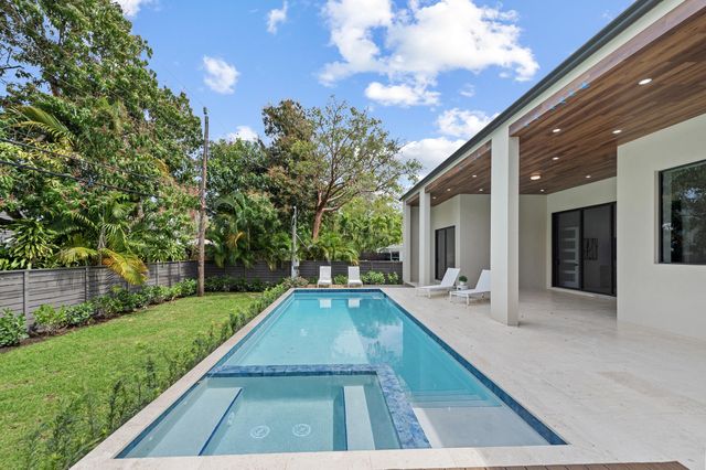 801 SE 6th Court, Fort Lauderdale, FL 33301