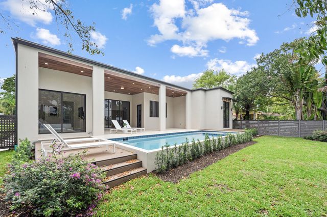 801 SE 6th Court, Fort Lauderdale, FL 33301