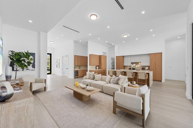 801 SE 6th Court, Fort Lauderdale, FL 33301