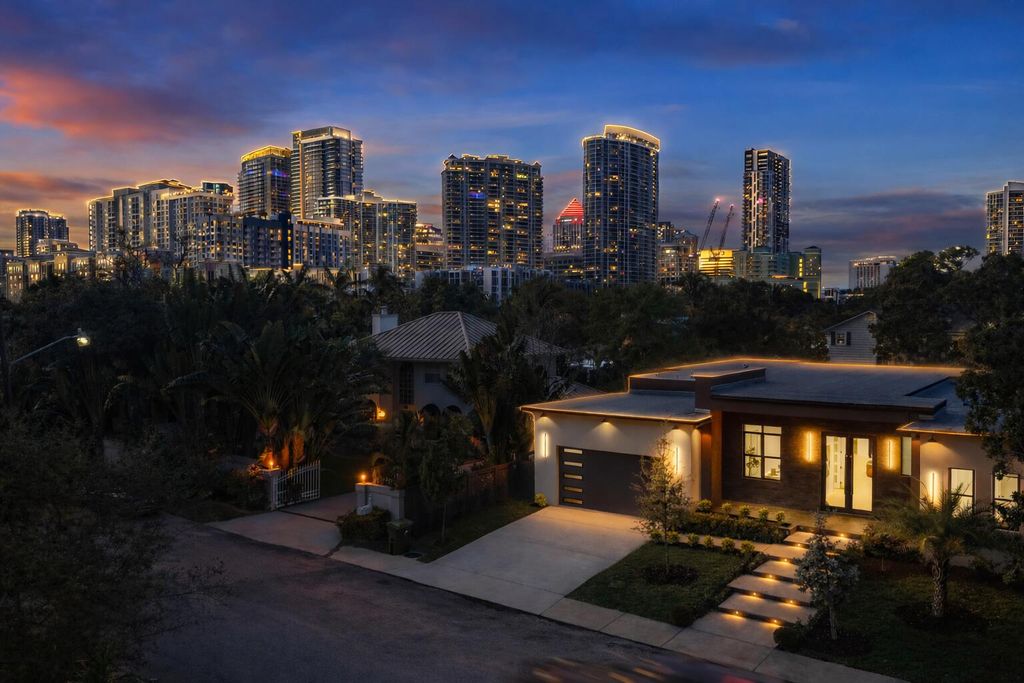 801 SE 6th Court, Fort Lauderdale, FL 33301