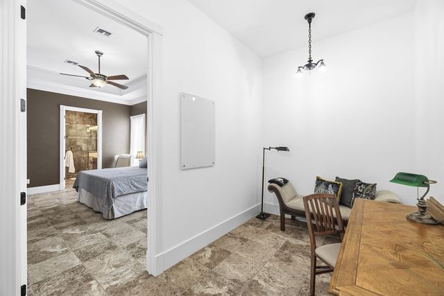 150 St Andrews Loop, Kerrville, TX 78028