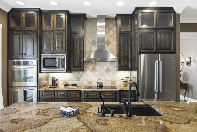 150 St Andrews Loop, Kerrville, TX 78028