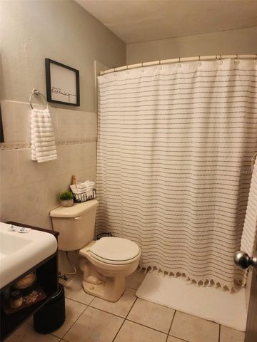 1260 URB PLAZA DE LA FUENTE, Toa Alta, PR 00953