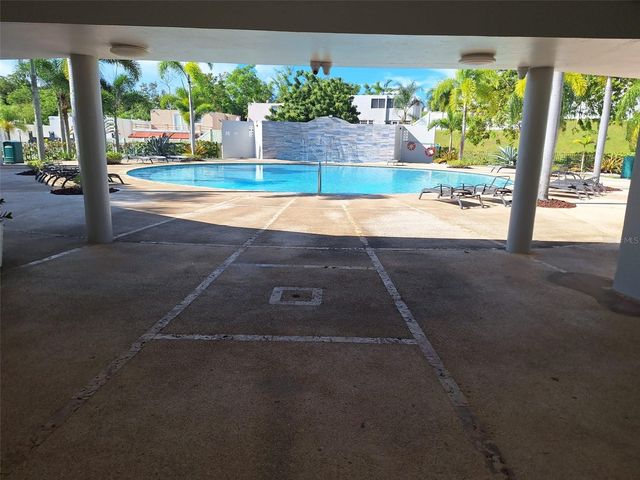 1260 URB PLAZA DE LA FUENTE, Toa Alta, PR 00953