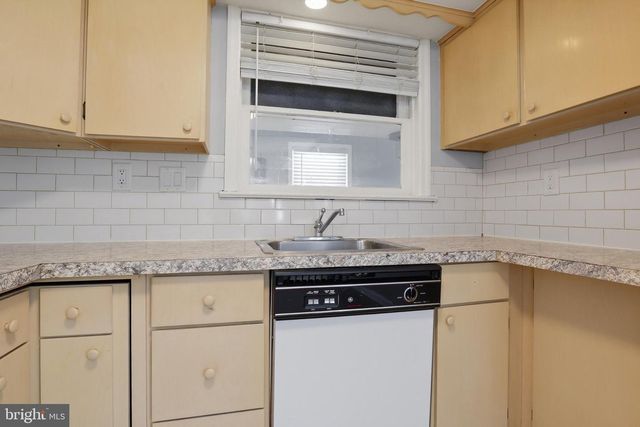 639 N STATE ST, York, PA 17403