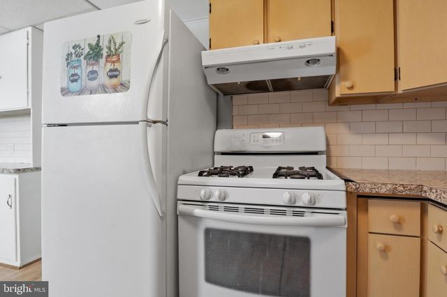 639 N STATE ST, York, PA 17403