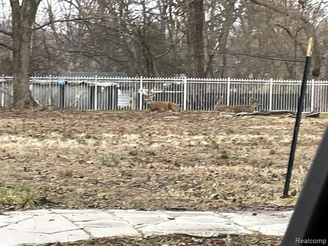 3319 Washington, Royal Oak, MI 48073