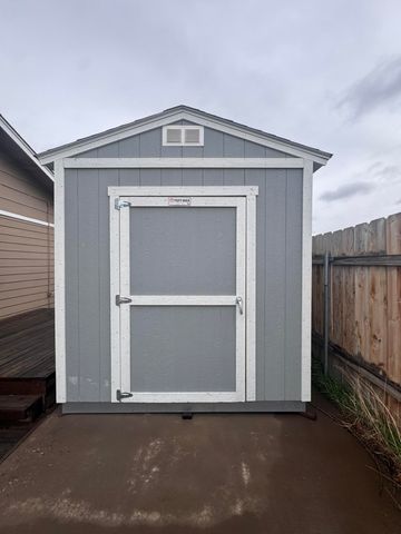 2709 California Avenue, Malin, OR 97632