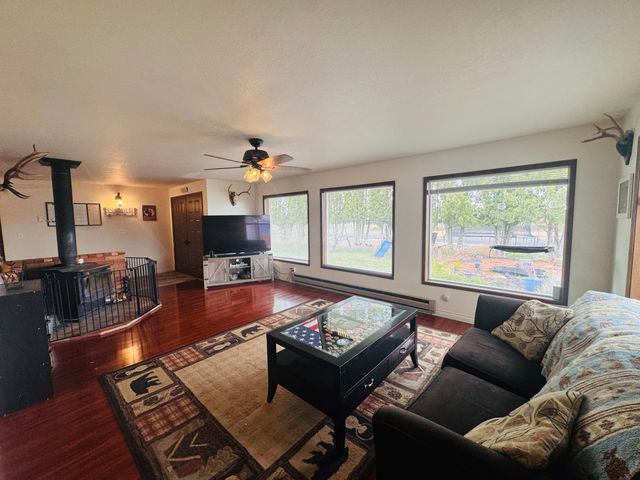 2709 California Avenue, Malin, OR 97632