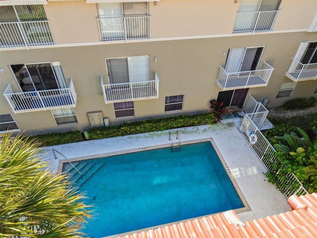 2381 NE 14th Street Causeway 206, Pompano Beach, FL 33062