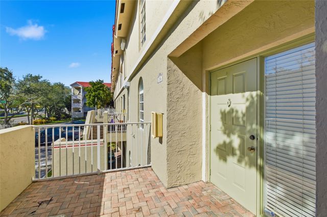 2381 NE 14th Street Causeway 206, Pompano Beach, FL 33062