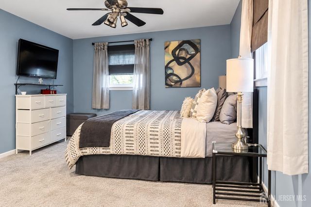 28 Bradford Road E, East Brunswick, NJ 08816